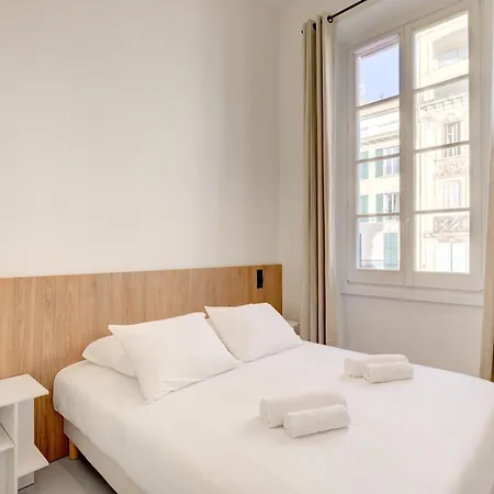 Upstays 12 Palais Apartment *