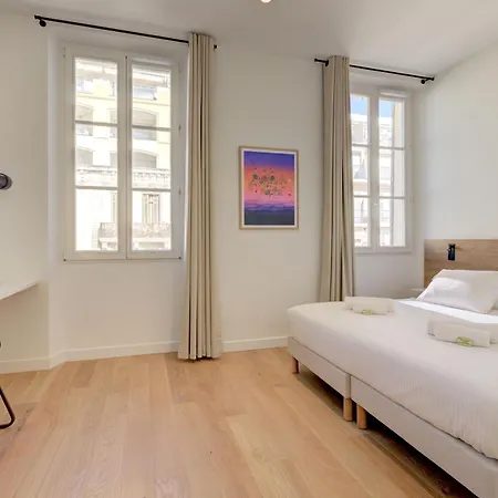 Immogroom - Luxueux - 2min Du Palais - Vue - Clim